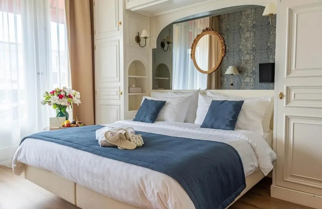 Carlton Lausanne Boutique Hotel-1
